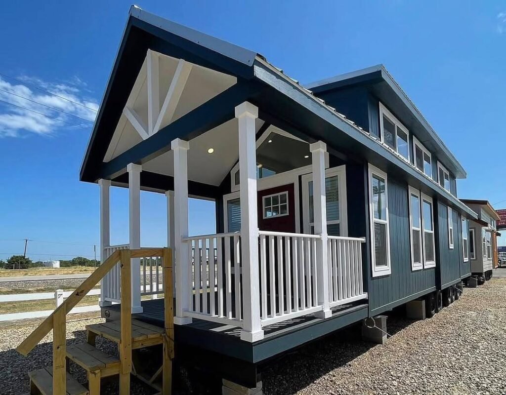 The Lark tiny home exterior